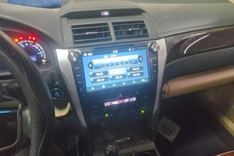 Used Toyota Camry 2015 2.0G Premier Edition Audio And AC Panel