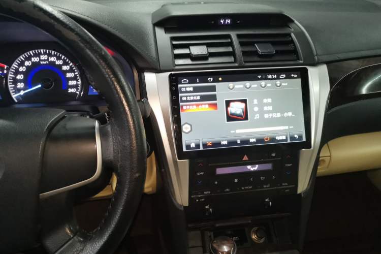 Used Toyota Camry 2015 2.0G Premier Edition Audio And AC Panel