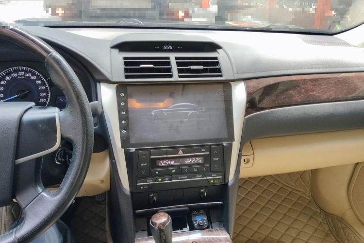Used Toyota Camry 2015 2.0G Premier Edition Audio And AC Panel