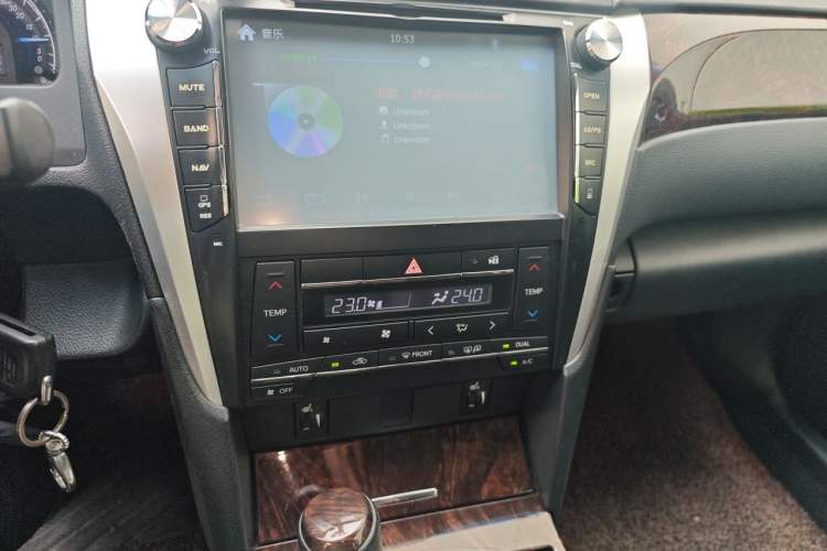 Used Toyota Camry 2015 2.0G Premier Edition Audio And AC Panel