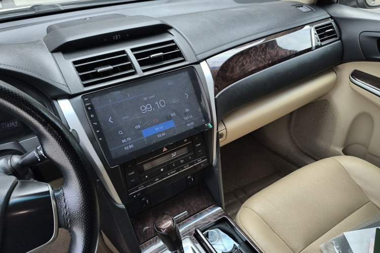 Used Toyota Camry 2015 2.0G Premier Edition Audio And AC Panel