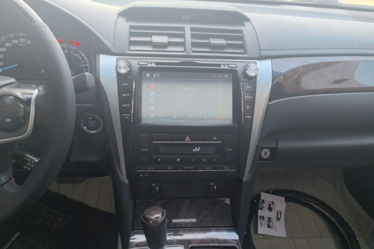 Used Toyota Camry 2015 2.5G Luxury Navigation Edition Audio And AC Panel