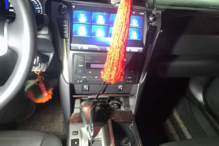 Used Toyota Camry 2015 2.0G Premier Edition Audio And AC Panel