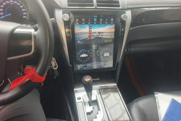 Used Toyota Camry 2015 2.0G Premier Edition Audio And AC Panel