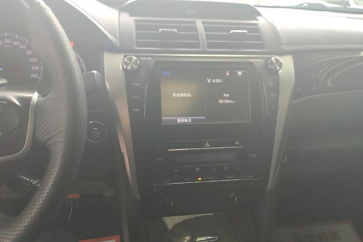 Used Toyota Camry 2015 2.0G Premier Edition Audio And AC Panel