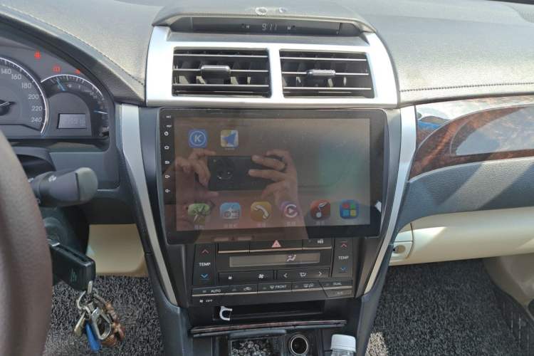 Used Toyota Camry 2015 2.0E Elite Edition Audio And AC Panel