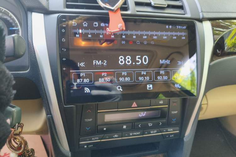 Used Toyota Camry 2015 2.0E Elite Edition Audio And AC Panel