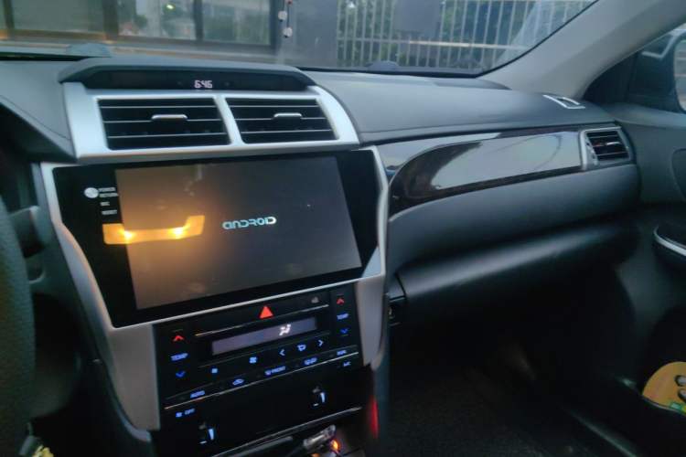 Used Toyota Camry 2015 2.0G Premier Edition Audio And AC Panel