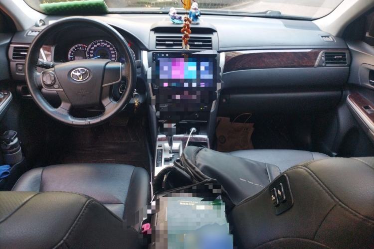 Used Toyota Camry 2015 2.0G Premier Edition Center Console