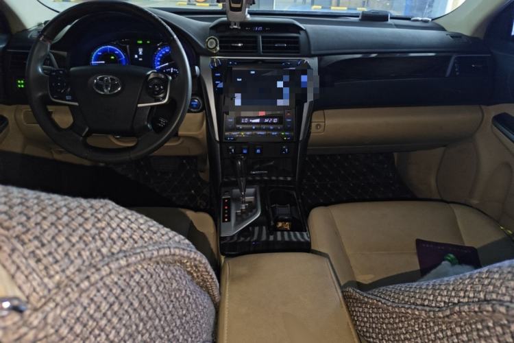 Used Toyota Camry 2015 Dual-Engine 2.5 HG Luxury Navigation Edition Center Console