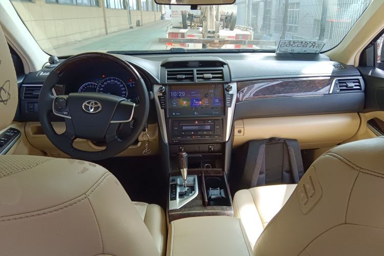 Used Toyota Camry 2015 2.0G Premier Edition Center Console