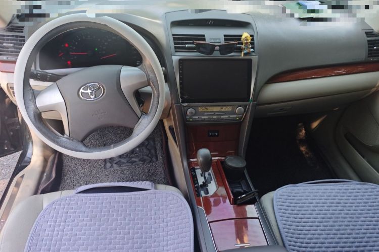 Used Toyota Camry 2015 2.0E Elite Edition Center Console