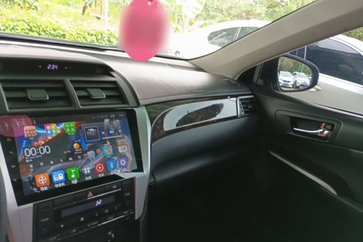 Used Toyota Camry 2015 2.0G Premier Edition Center Console