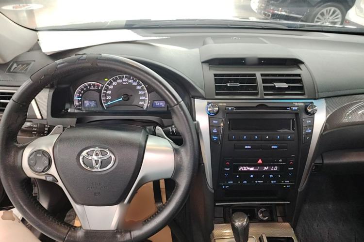 Used Toyota Camry 2015 Junrui 2.0S Activa Edition Center Console