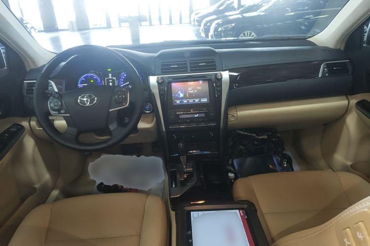Used Toyota Camry 2015 Dual-Engine 2.5 HG Luxury Navigation Edition Center Console