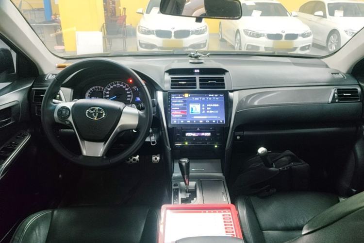 Used Toyota Camry 2015 Junrui 2.0S Activa Edition Center Console