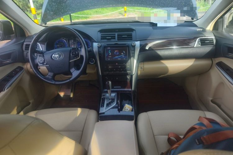 Used Toyota Camry 2015 Dual-Engine 2.5 HG Luxury Navigation Edition Center Console