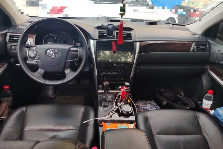 Used Toyota Camry 2015 2.0G Premier Edition Center Console