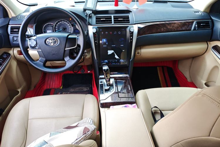 Used Toyota Camry 2015 2.0E Elite Edition Center Console