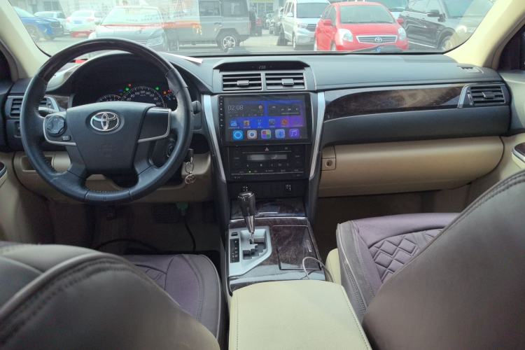Used Toyota Camry 2015 2.0G Premier Edition Center Console