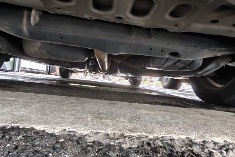 Used Toyota Camry 2015 2.0G Premier Edition Chassis Front
