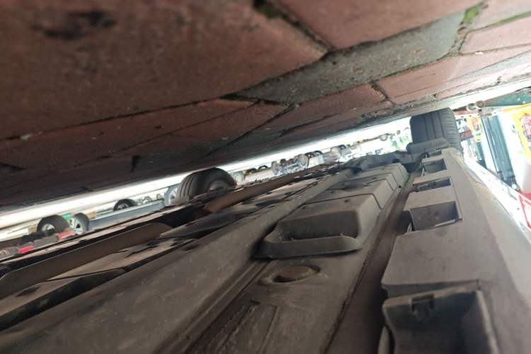 Used Toyota Camry 2015 2.0E Elite Edition Chassis Front Right