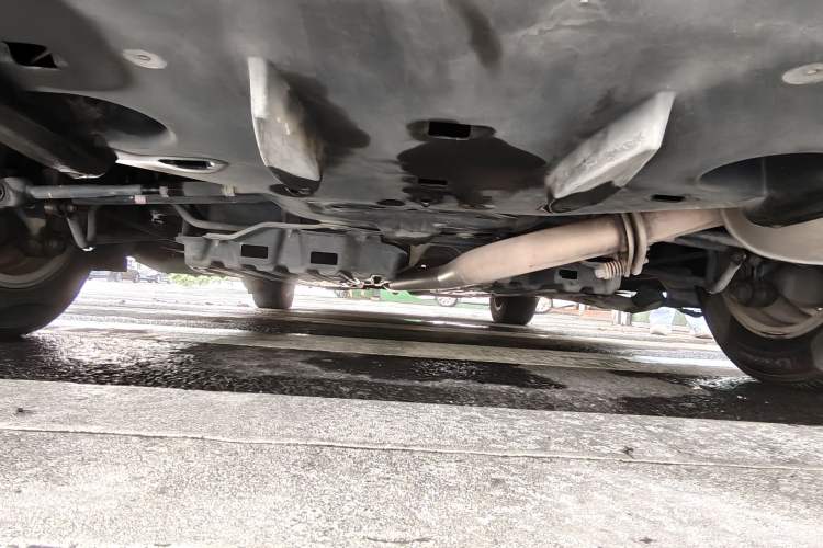 Used Toyota Camry 2015 2.0G Premier Edition Chassis Rear