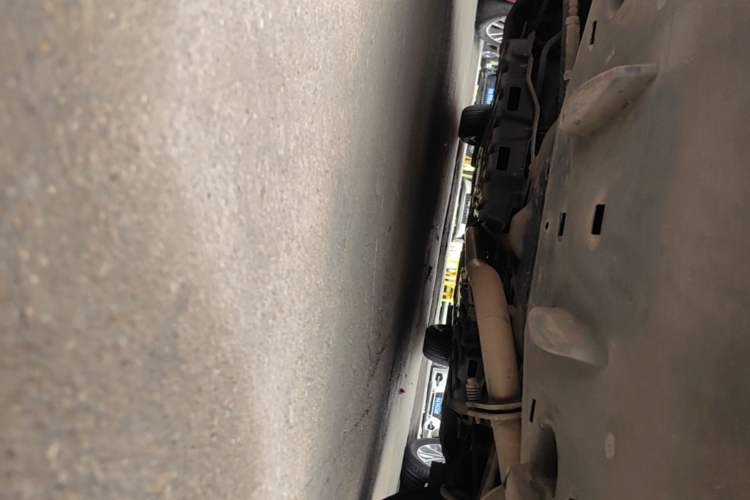 Used Toyota Camry 2015 2.0G Premier Edition Chassis Rear