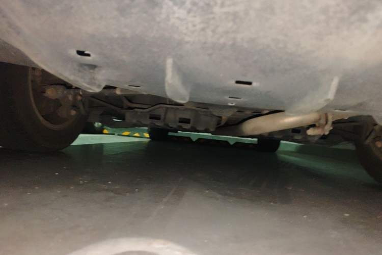 Used Toyota Camry 2015 2.0G Premier Edition Chassis Rear