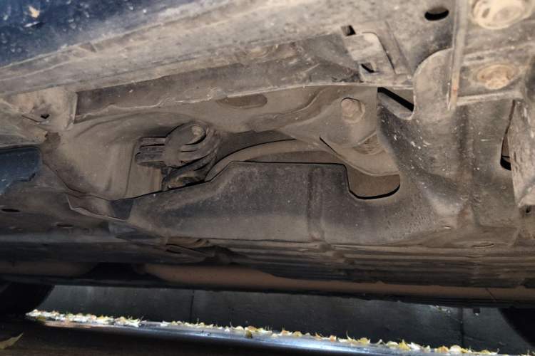 Used Toyota Camry 2015 2.0G Premier Edition Chassis Rear Left