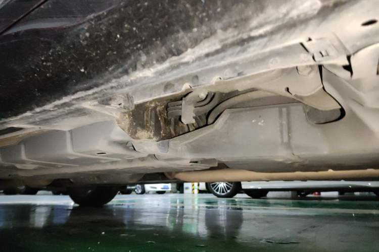 Used Toyota Camry 2015 Dual-Engine 2.5 HG Luxury Navigation Edition Chassis Rear Left