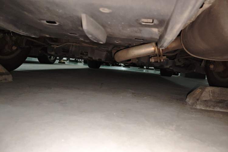 Used Toyota Camry 2015 2.0G Premier Edition Chassis Rear