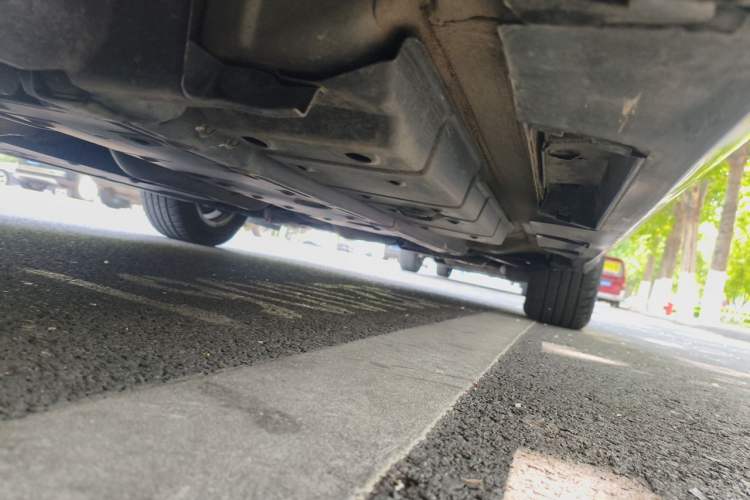 Used Toyota Camry 2015 2.0E Elite Edition Chassis Rear Right