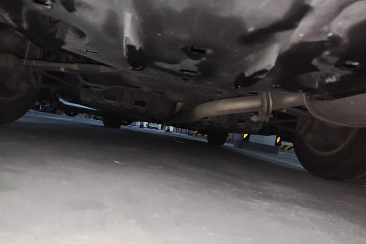 Used Toyota Camry 2015 2.0G Premier Edition Chassis Rear
