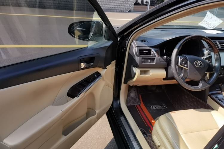Used Toyota Camry 2015 2.0G Premier Edition Driver Seat
