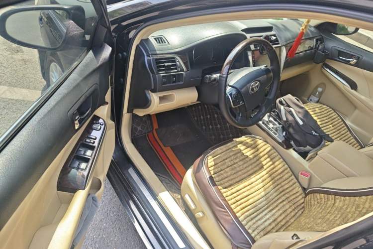 Used Toyota Camry 2015 2.0G Premier Edition Driver Seat