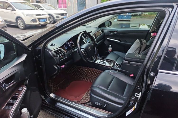 Used Toyota Camry 2015 2.0G Premier Edition Driver Seat