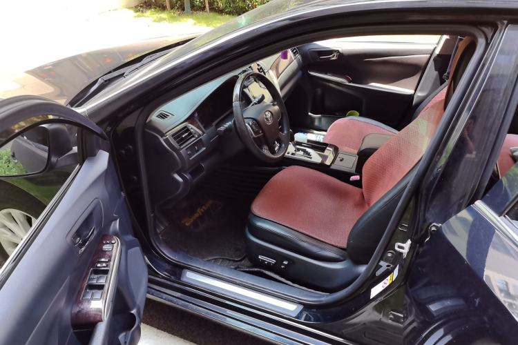 Used Toyota Camry 2015 2.0G Premier Edition Driver Seat