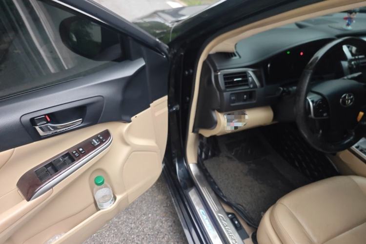 Used Toyota Camry 2015 2.0G Premier Edition Driver Seat