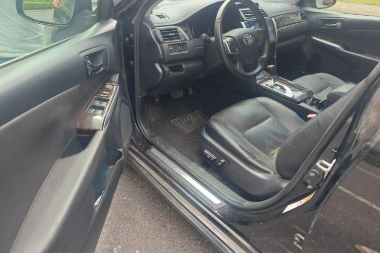 Used Toyota Camry 2015 2.0G Premier Edition Driver Seat