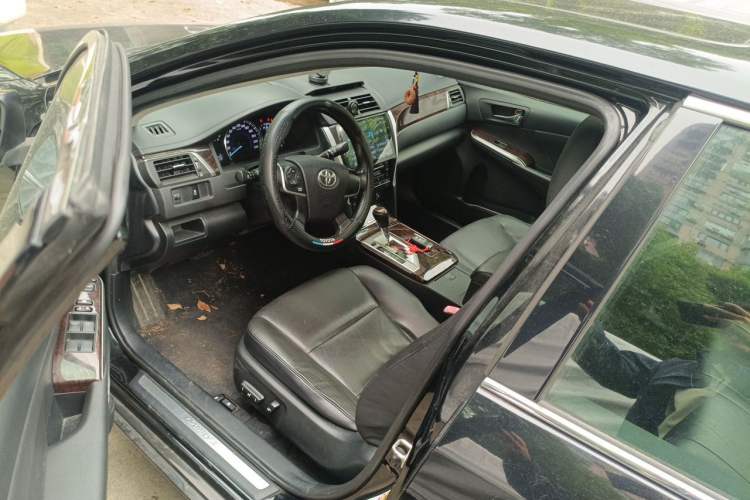 Used Toyota Camry 2015 2.0G Premier Edition Driver Seat