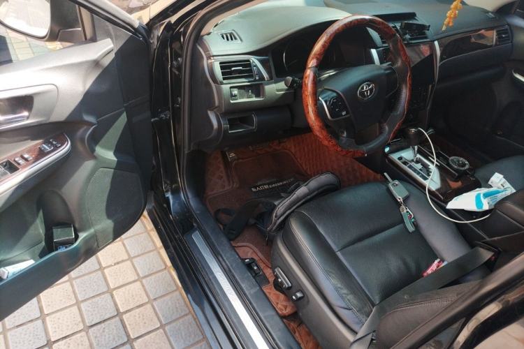 Used Toyota Camry 2015 2.0G Premier Edition Driver Seat