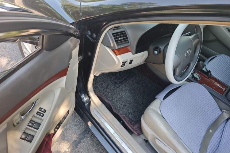 Used Toyota Camry 2015 2.0E Elite Edition Driver Seat