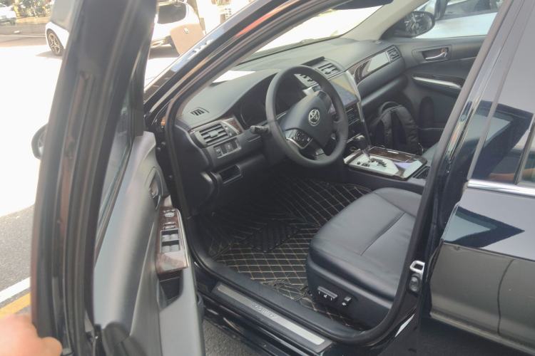 Used Toyota Camry 2015 2.0G Premier Edition Driver Seat