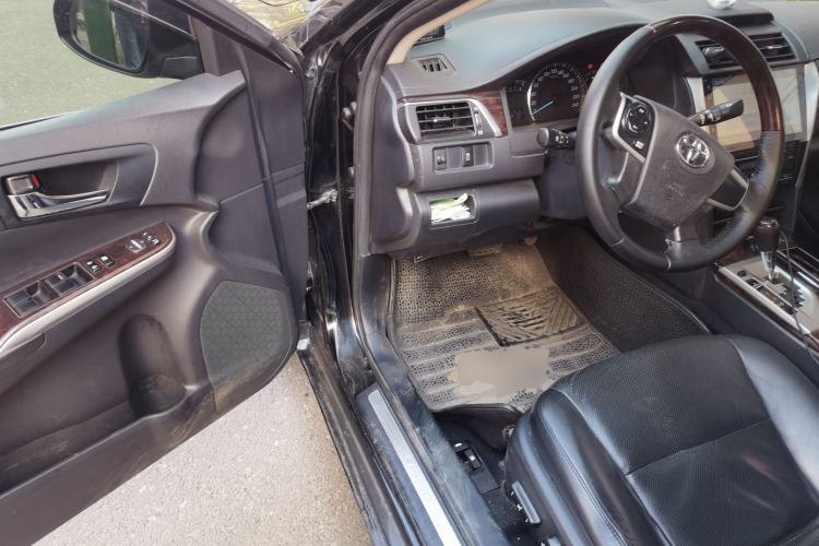 Used Toyota Camry 2015 2.0G Premier Edition Driver Seat