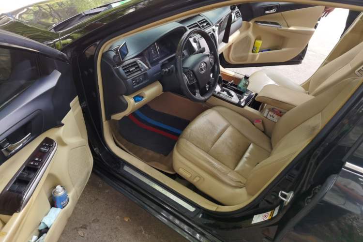 Used Toyota Camry 2015 Dual-Engine 2.5 HG Luxury Navigation Edition Driver Seat