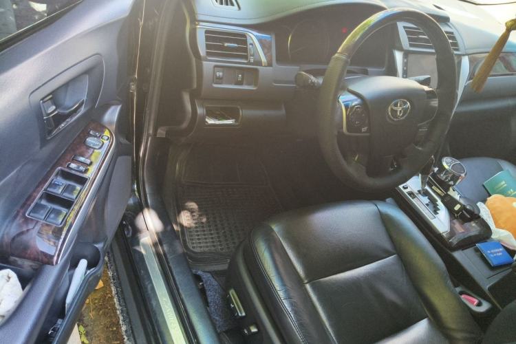 Used Toyota Camry 2015 2.0G Premier Edition Driver Seat