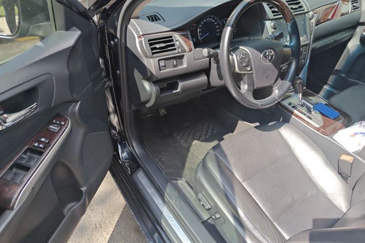 Used Toyota Camry 2015 2.0G Premier Edition Driver Seat