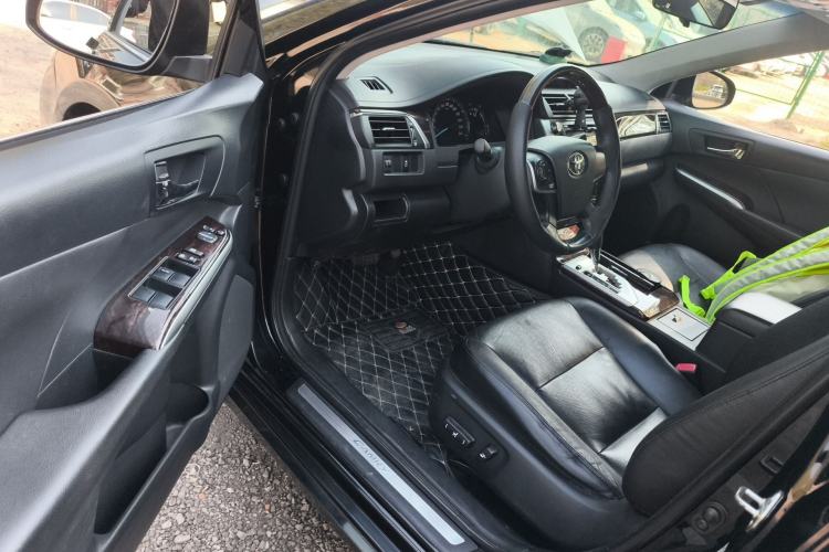 Used Toyota Camry 2015 2.0G Premier Edition Driver Seat