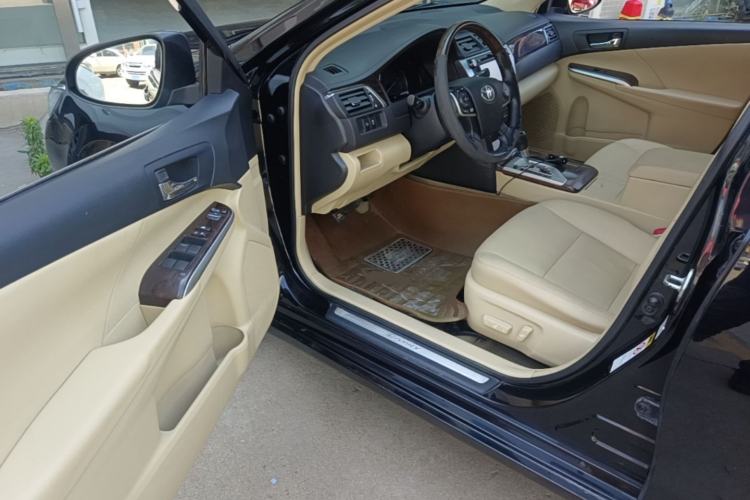 Used Toyota Camry 2015 2.5G Luxury Navigation Edition Driver Seat